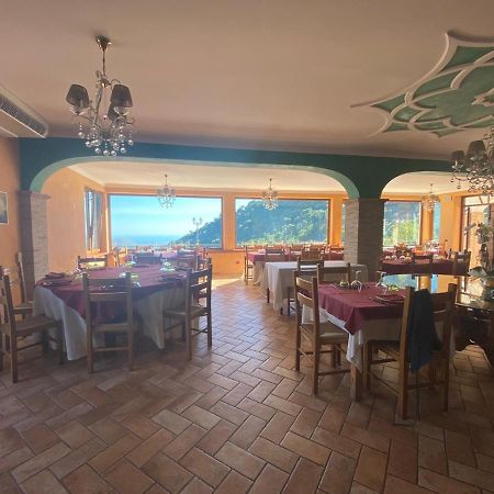 Agriturismo Collecammino Villa Lenola Bagian luar foto