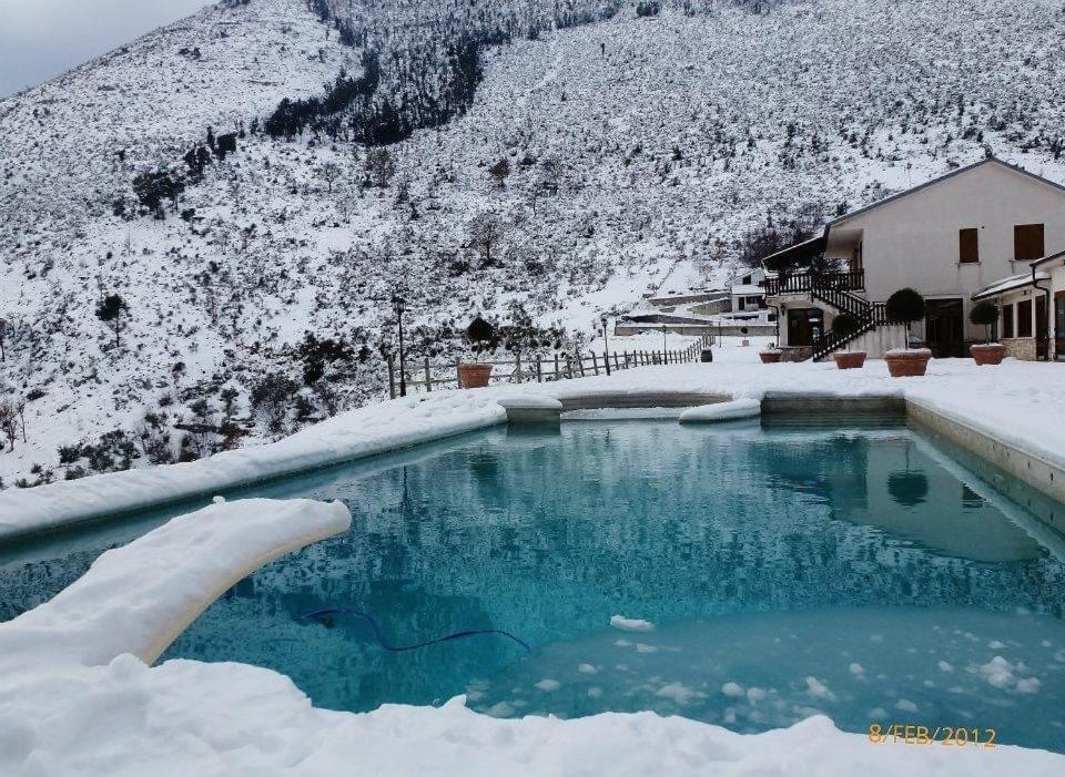Agriturismo Collecammino Villa Lenola Bagian luar foto