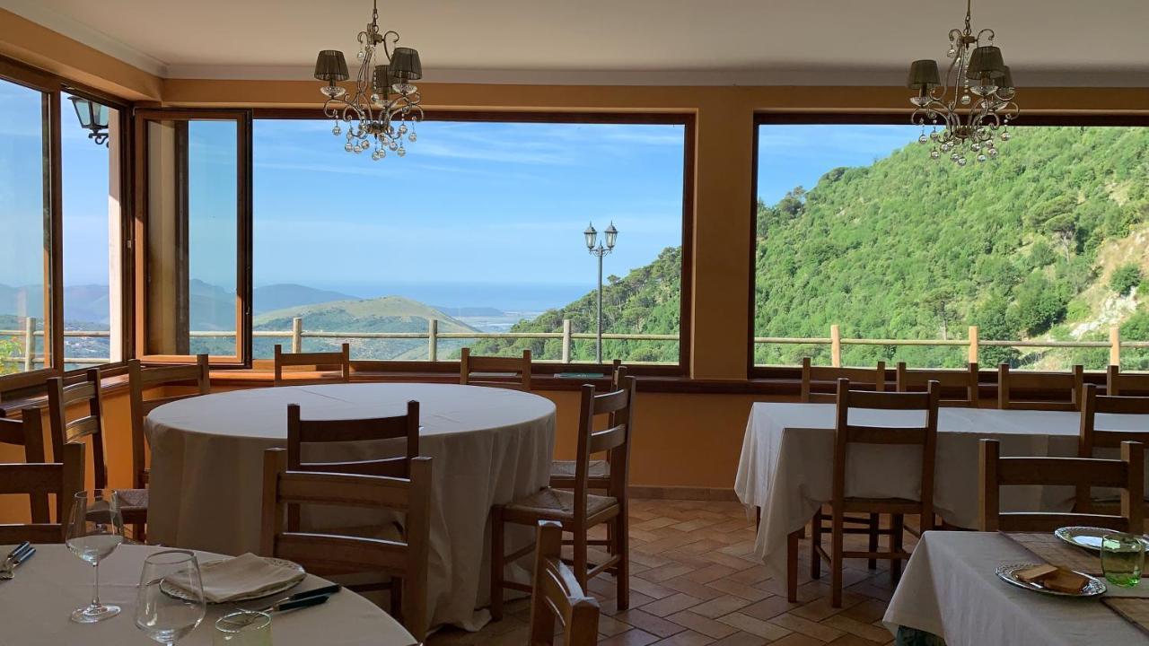 Agriturismo Collecammino Villa Lenola Bagian luar foto
